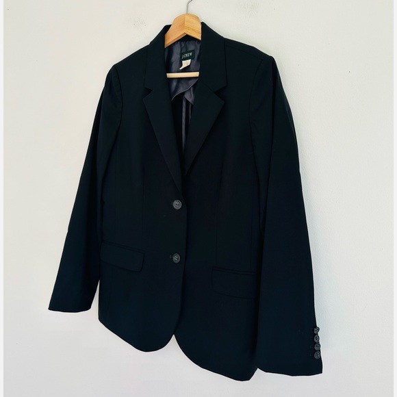 J. Crew • The Boyfriend Wool Blazer in Blackn - Picture 4 of 7
